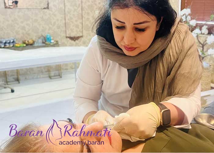 Read more about the article آموزش ژل و بوتاکس در سمنان